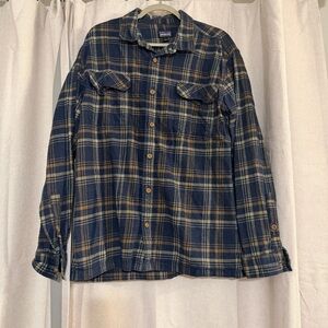 Patagonia Organic Cotton Long-Sleeve Flannel Shirt